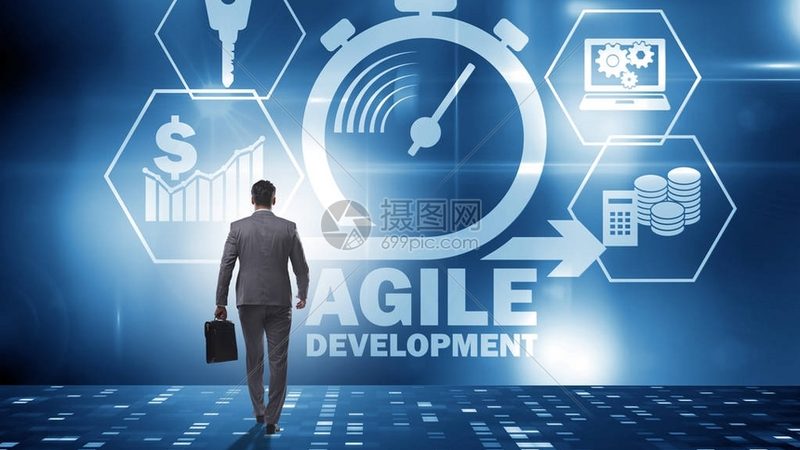 除了技术实力，交付质量和后期维护也是企业选择深圳app开发公司时需要关注的重点：